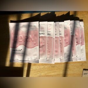 Madicube PDRN PINK Pink Vita Coating Mask （10 pack)